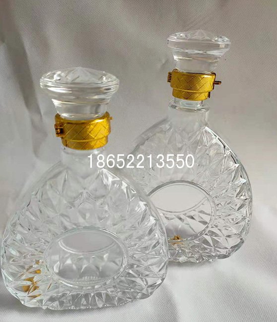 500ml和750ml洋酒瓶